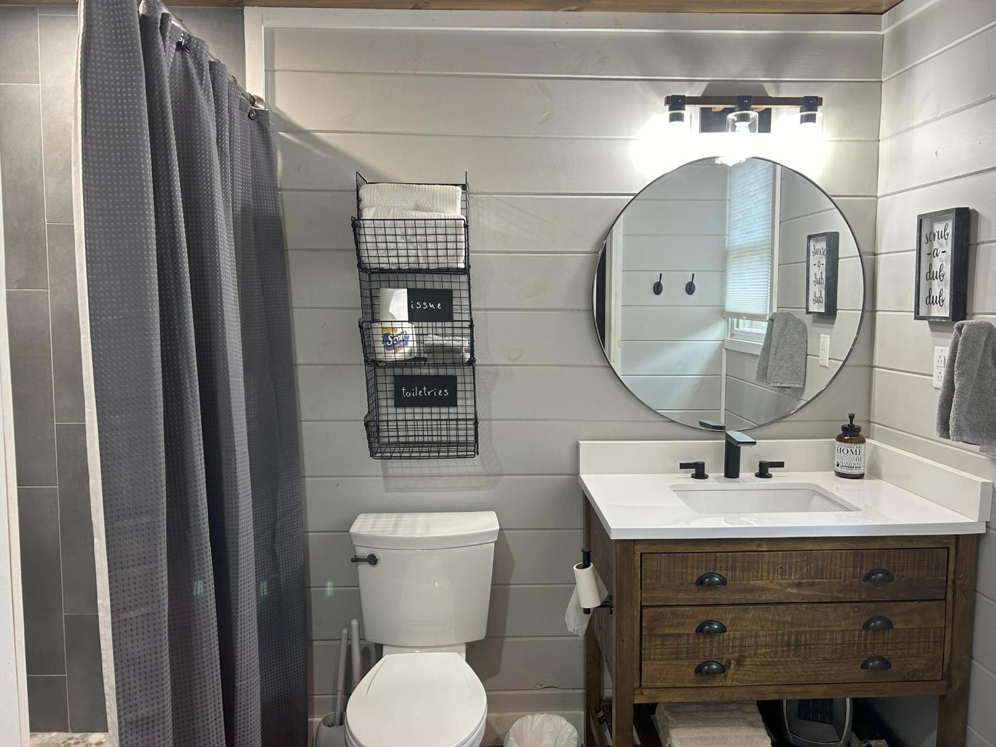 Blissful Nook Tiny Home ~ Cozy Retreat W/ Hot Tub; Near Town And Deep Creek Брайсън Сити Екстериор снимка